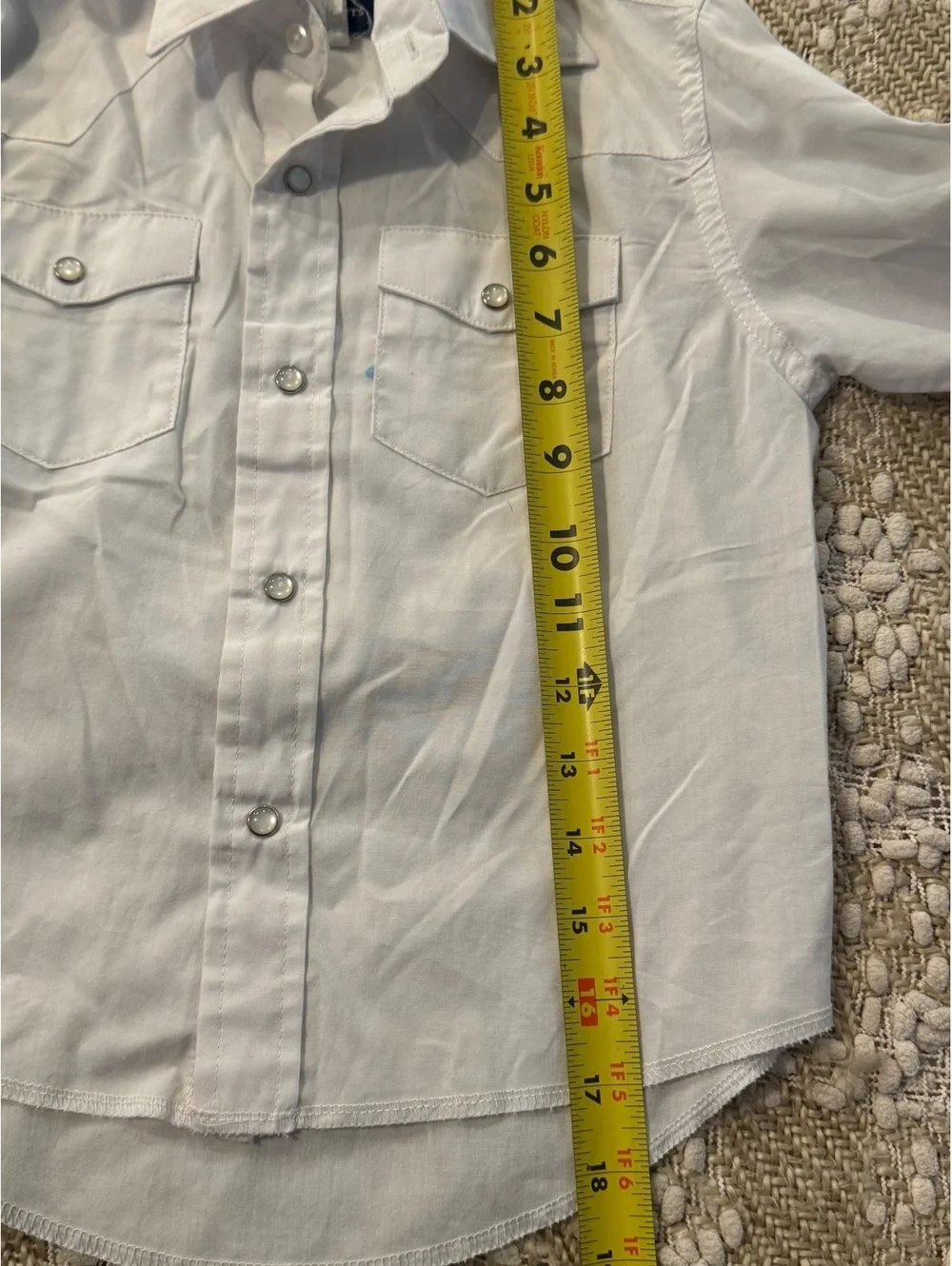 Wrangler boys' white long-sleeve denim shirt with pearl snaps, Size XS (4/5)